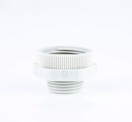 Een lichtgrijze Jacob kunststof verloopring, met metrisch schroefdraad, op een witte achtergrond.