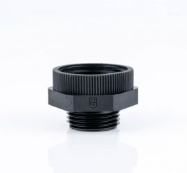 Een zwarte Jacob kunststof verloopring, met metrisch schroefdraad, op een witte achtergrond.