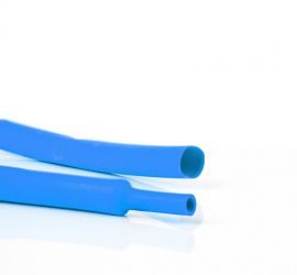 Een lengtestuk blauwe dunwandige krimpkous, H-2(Z), van het merk Hongshang, op een witte achtergrond.